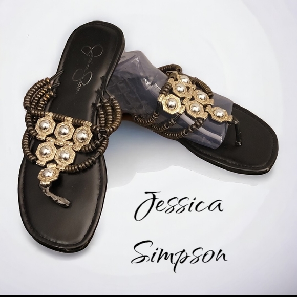 Jessica Simpson sandals thong style with metal embellishments - Picture 12 of 12